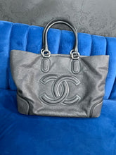 Load image into Gallery viewer, CHANEL Pre-Loved Black Leather Tote Bag
