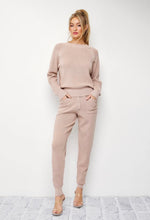 Load image into Gallery viewer, Pearl Detail Knit Jogger Set
