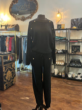 Load image into Gallery viewer, Pearl Detail Knit Jogger Set
