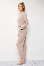 Load image into Gallery viewer, Pearl Detail Knit Jogger Set