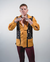 Load image into Gallery viewer, Los Pecos Mutantes - THEO GUAYABERA
